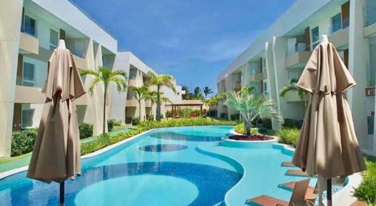 Guarajuba - Porto Smeralda 2 Suites Camaçari Esterno foto